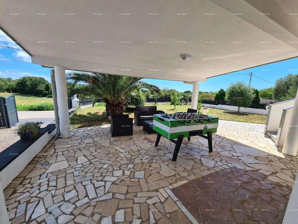 In vendita casa con piscina – Valtura