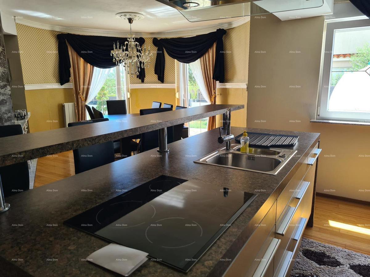 In vendita casa con piscina – Valtura