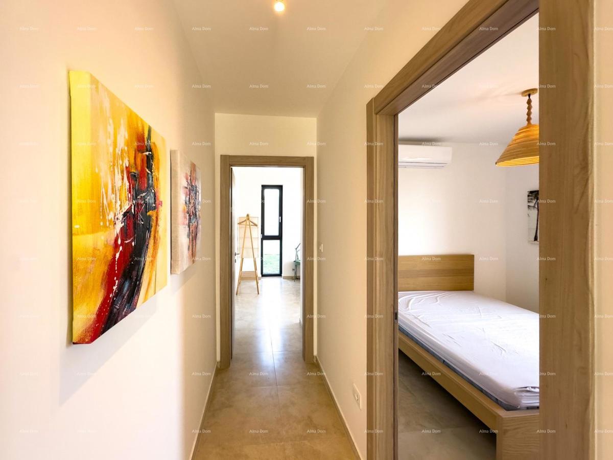 Mukalba. Medolino. Appartamento in un nuovo edificio con la propria piscina