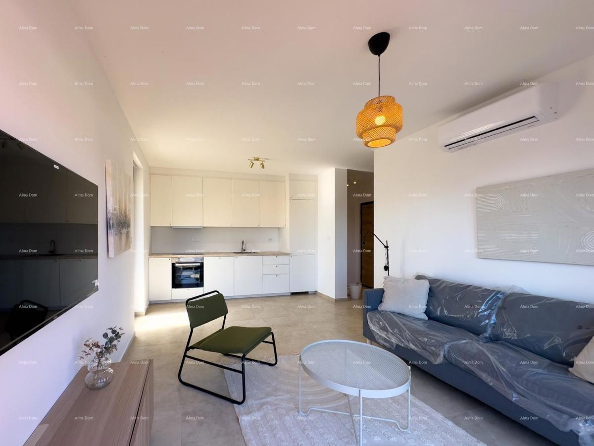 Mukalba. Medolino. Appartamento in un nuovo edificio con la propria piscina