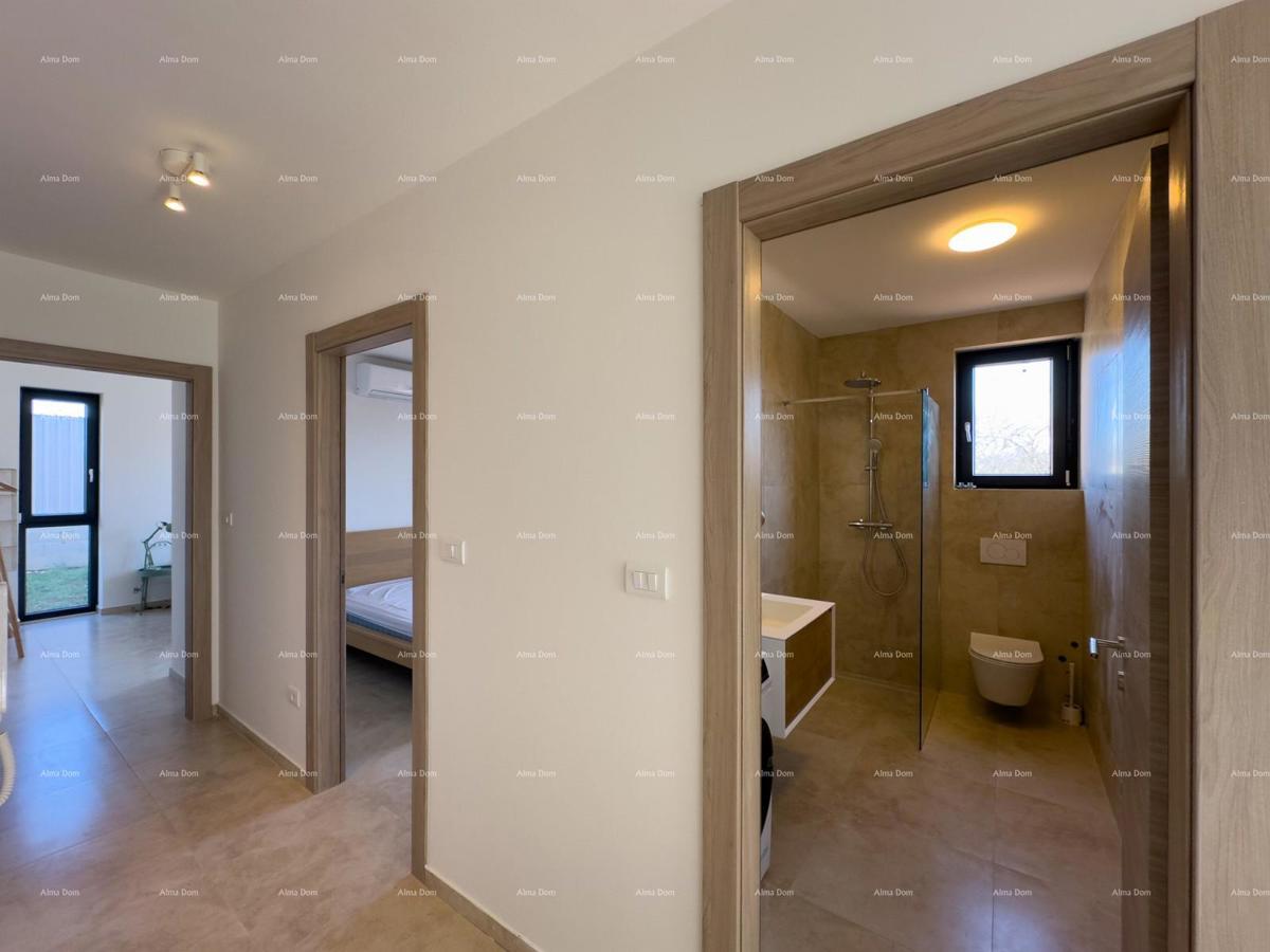 Mukalba. Medolino. Appartamento in un nuovo edificio con la propria piscina