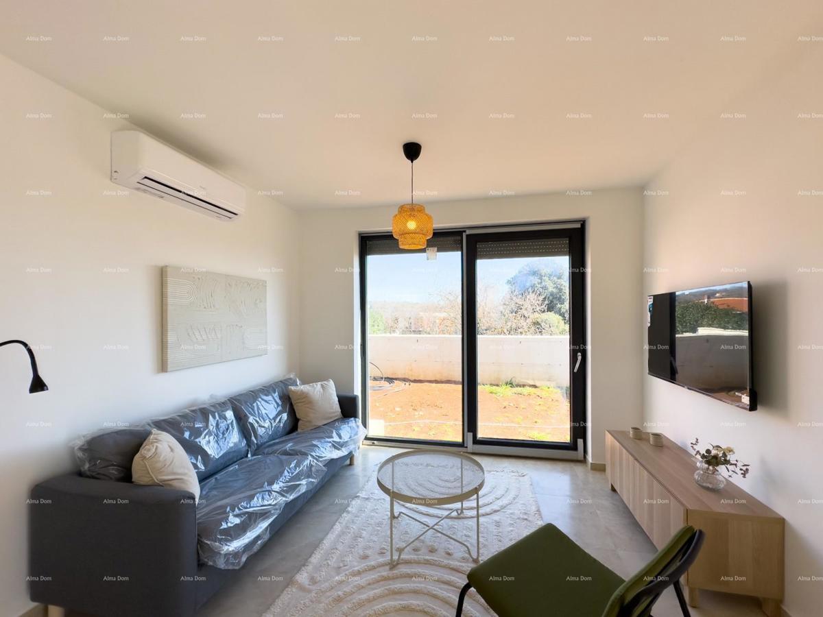 Mukalba. Medolino. Appartamento in un nuovo edificio con la propria piscina