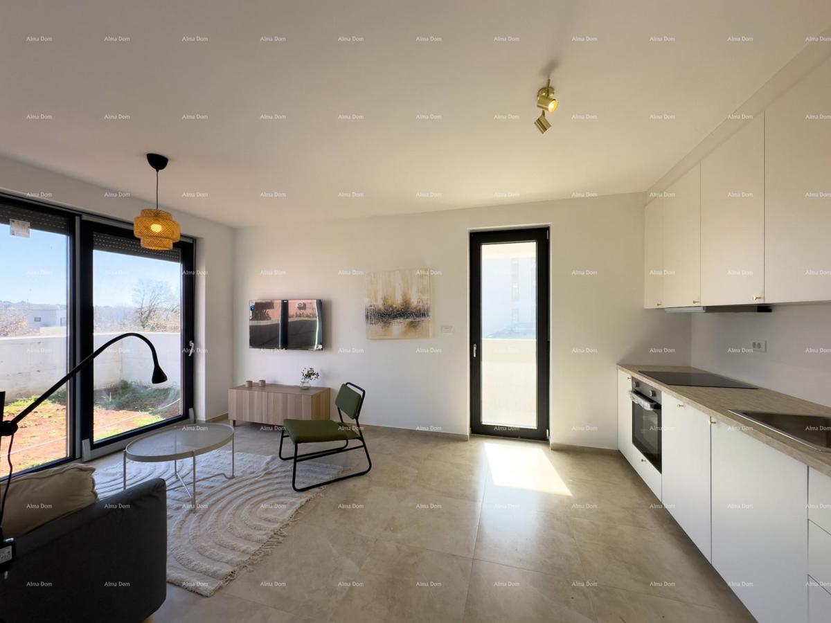 Mukalba. Medolino. Appartamento in un nuovo edificio con la propria piscina