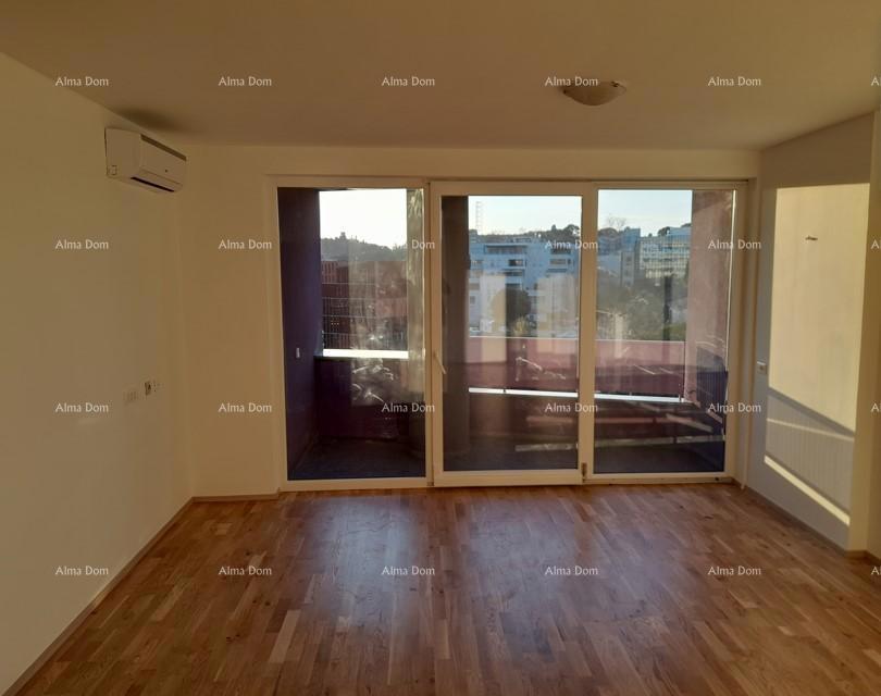 RISERVATO!!! Vendita - appartamento con posto auto in ottima posizione, Pola!