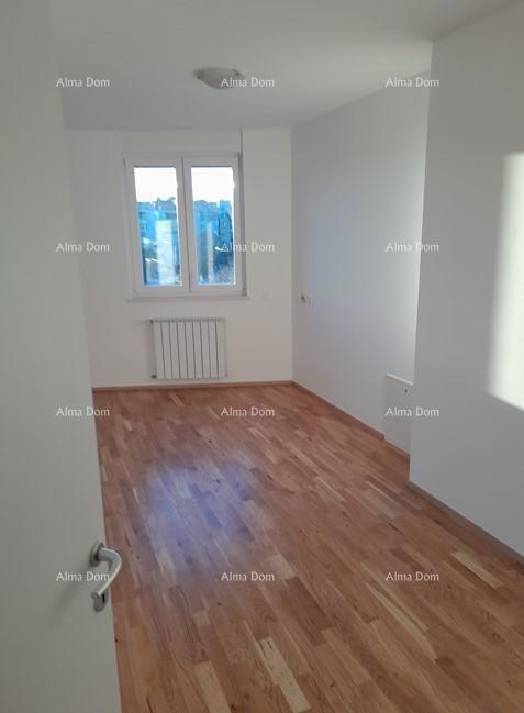 RISERVATO!!! Vendita - appartamento con posto auto in ottima posizione, Pola!