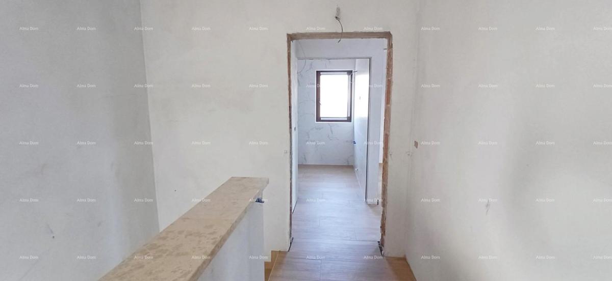 Vendita di una moderna casa con piscina in un tranquillo e bel luogo istriano,  Svetvinčenat!