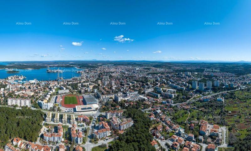 Appartamenti in vendita in un nuovo progetto residenziale in una posizione esclusiva, a 300 m dal mare, Pola,