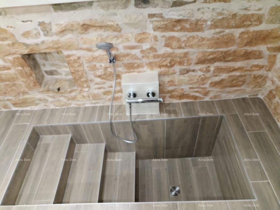 Barban– House with Pool and Sports Facilities