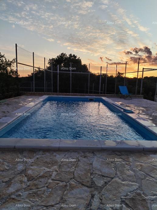 Barban– House with Pool and Sports Facilities