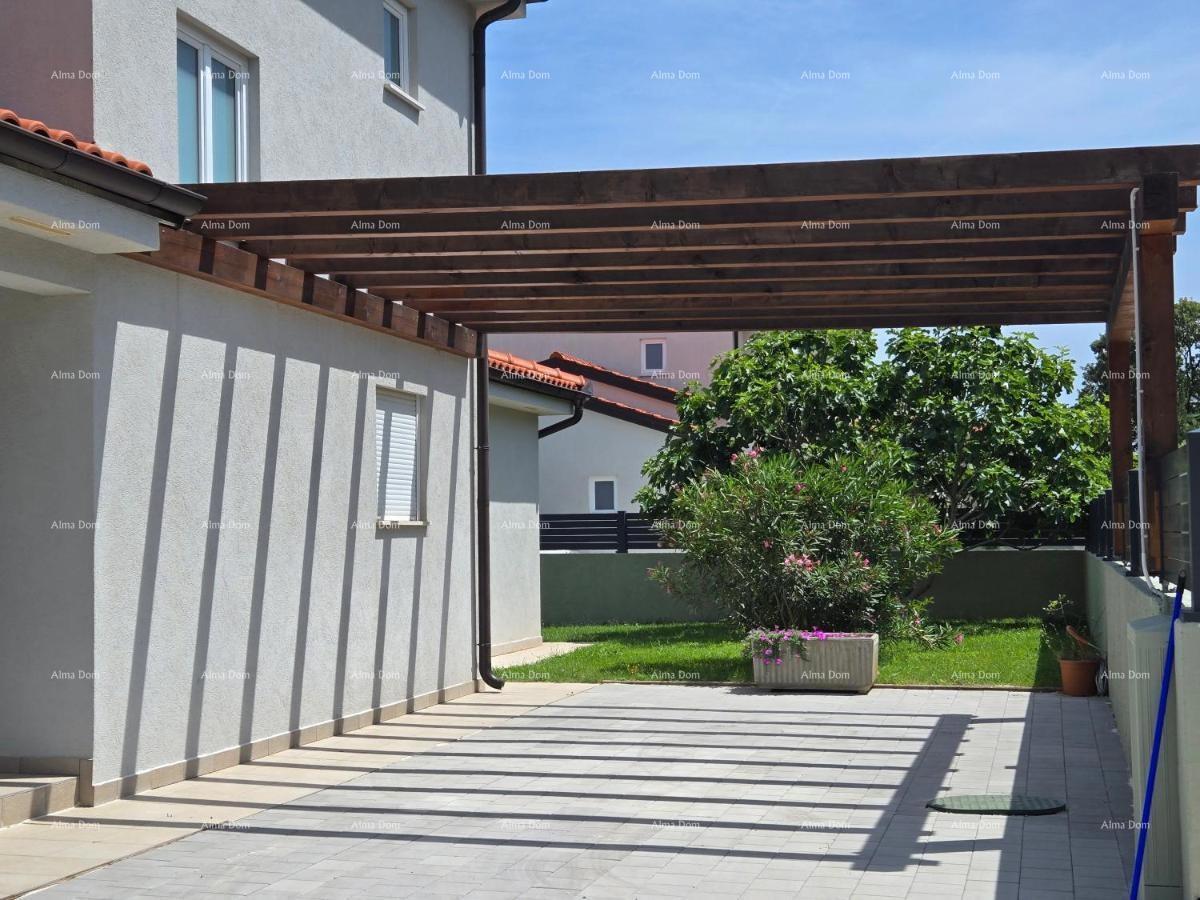 Raša – Villa con piscina privata e giardino