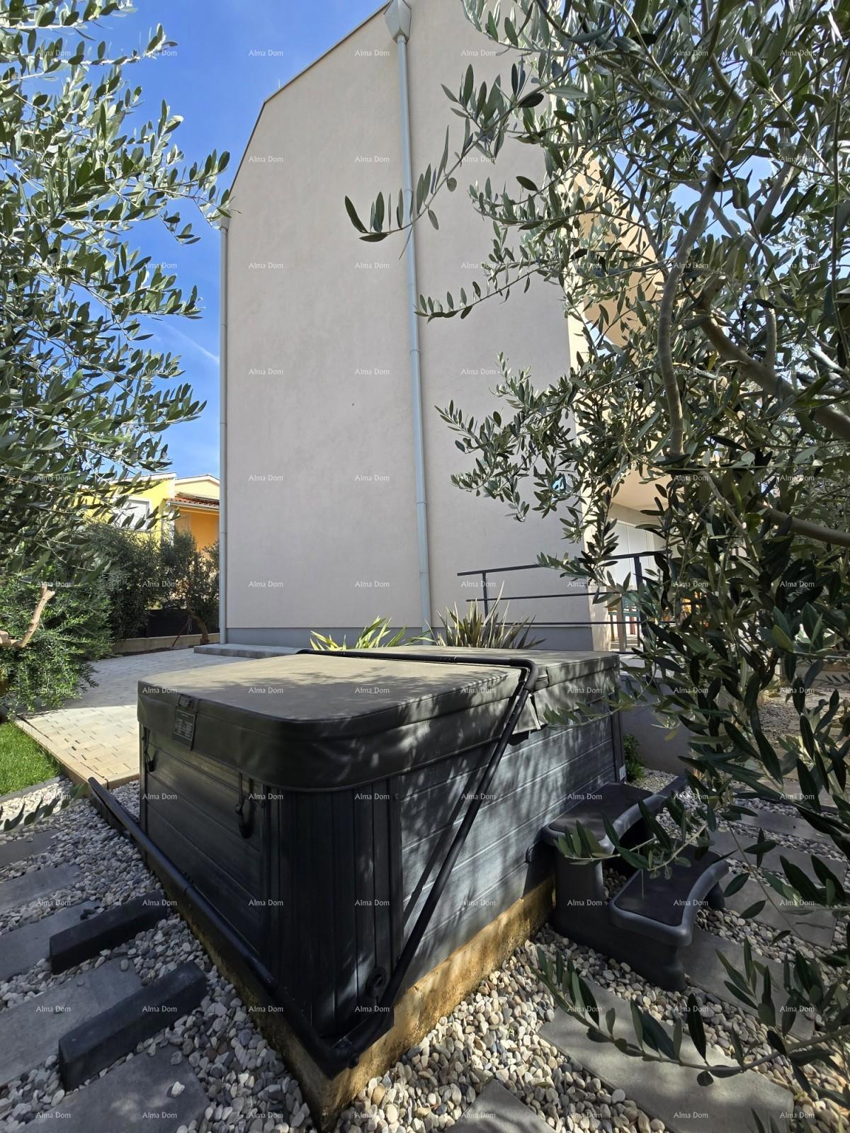 Casa moderna a Medulin, 800 m dal centro e 150 m dal mare – ideale per famiglie o come investimento!