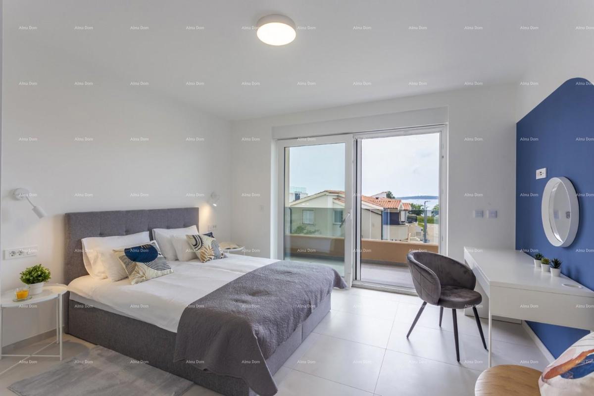 Casa moderna a Medulin, 800 m dal centro e 150 m dal mare – ideale per famiglie o come investimento!