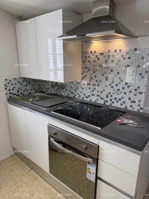 Vendita di una casa in pietra, Kršan