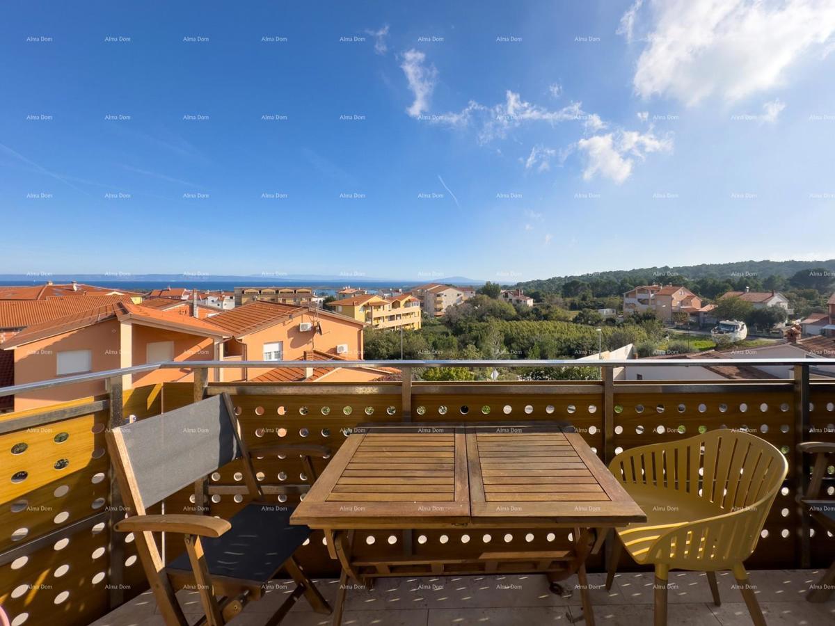 Vendiamo un appartamento con vista mare!