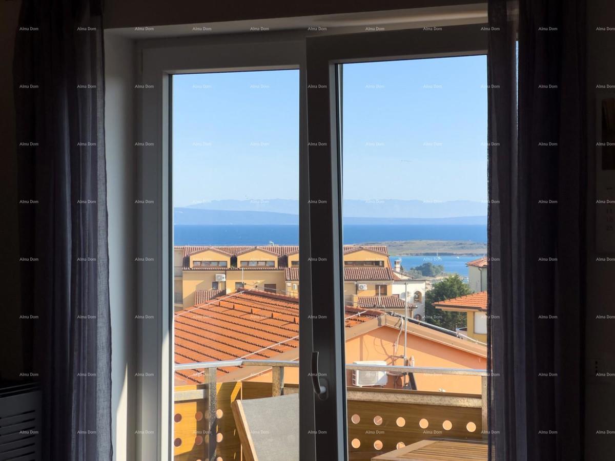 Vendiamo un appartamento con vista mare!
