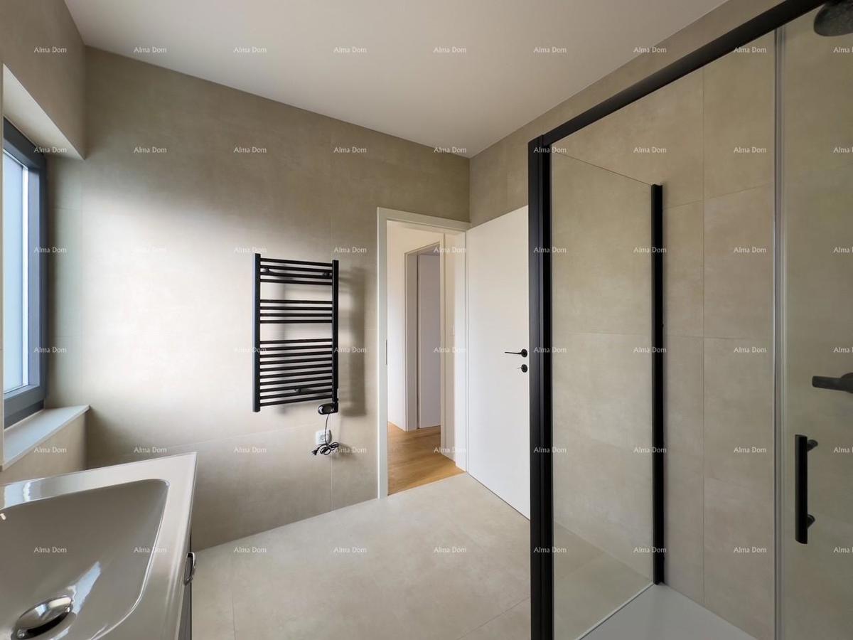 Vendita di una casa di nuova costruzione, arredata modernamente, con piscina, a Rakalj!