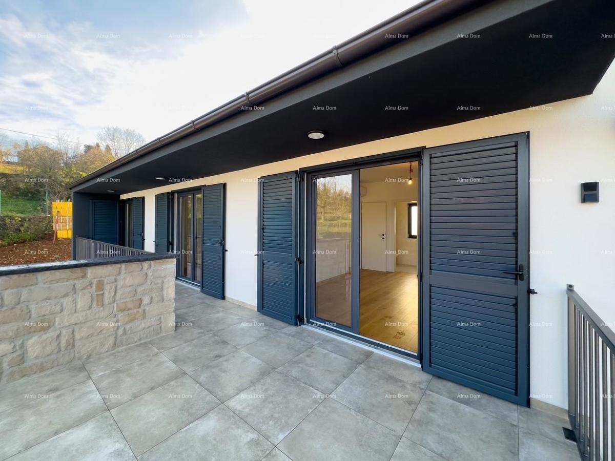 Vendita di una casa di nuova costruzione, arredata modernamente, con piscina, a Rakalj!