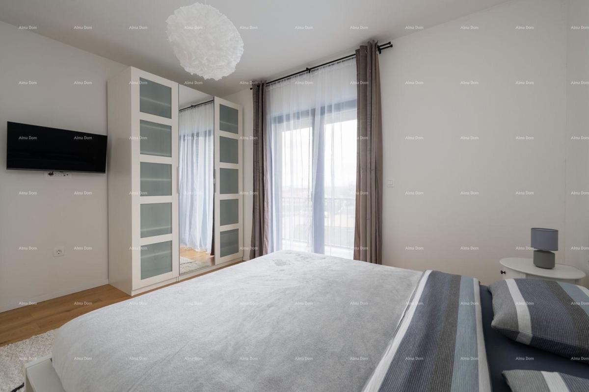 Vendita di una casa di nuova costruzione, arredata modernamente, con piscina, a Rakalj!