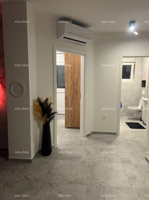 Vendita - appartamento arredato con posto auto vicino al centro, Pola!