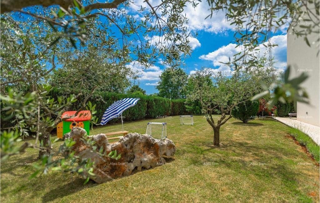 Žminj! Eccezionale villa moderna, circondata da una natura incontaminata.