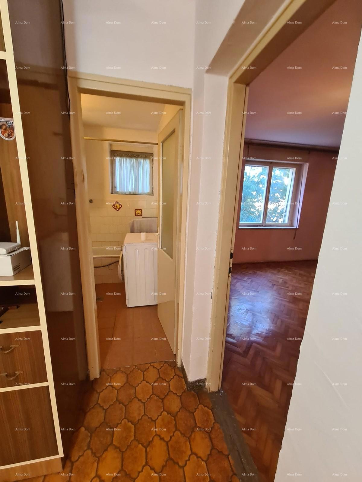 Vendita - appartamento con due camere da letto in ottima posizione, Pola!