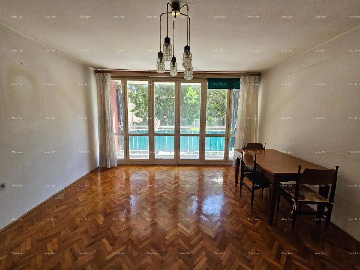 Vendita - appartamento con due camere da letto in ottima posizione, Pola!