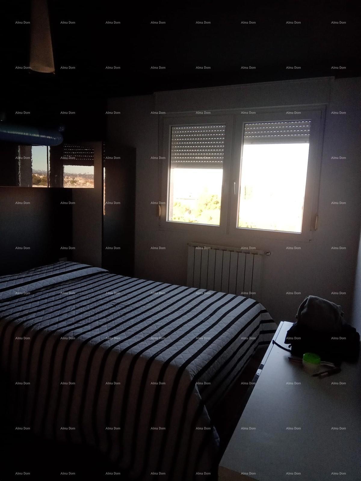 Vendita - appartamento con vista mare - a due minuti dalla passeggiata Lungomare, Pola!