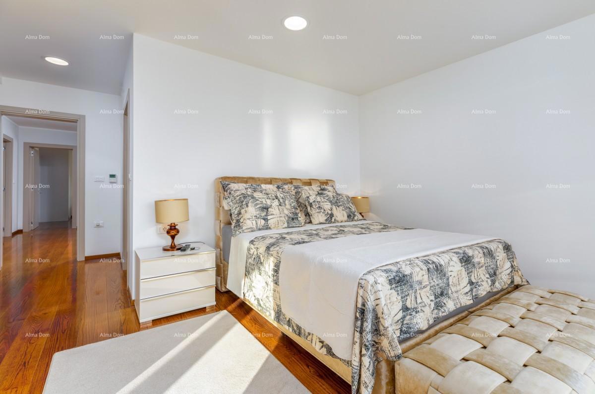 FAŽANA - Villa indipendente di classe premium, con piscina, ascensore / 100 m dal Viale degli Ulivi.