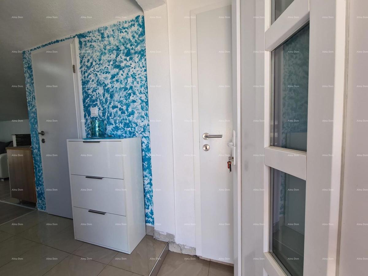 PEROJ, Appartamento al piano superiore, vicino al mare