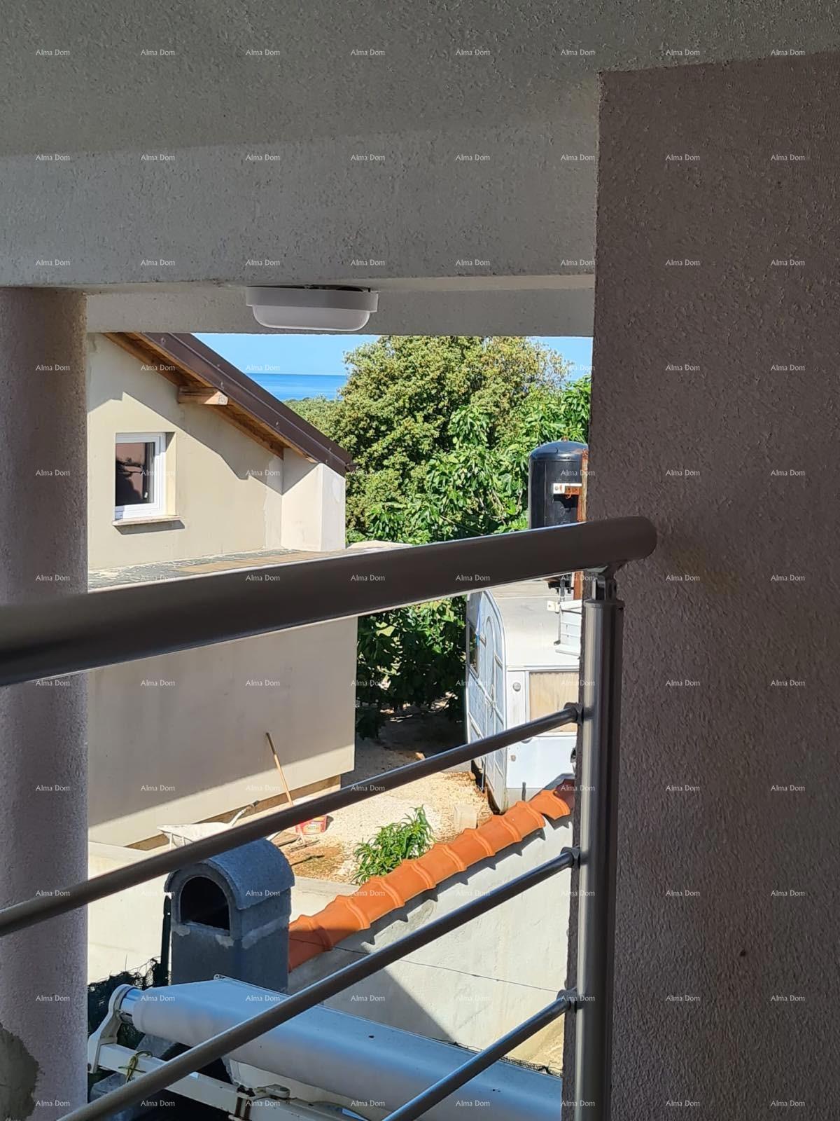 PEROJ, Appartamento al piano superiore, vicino al mare