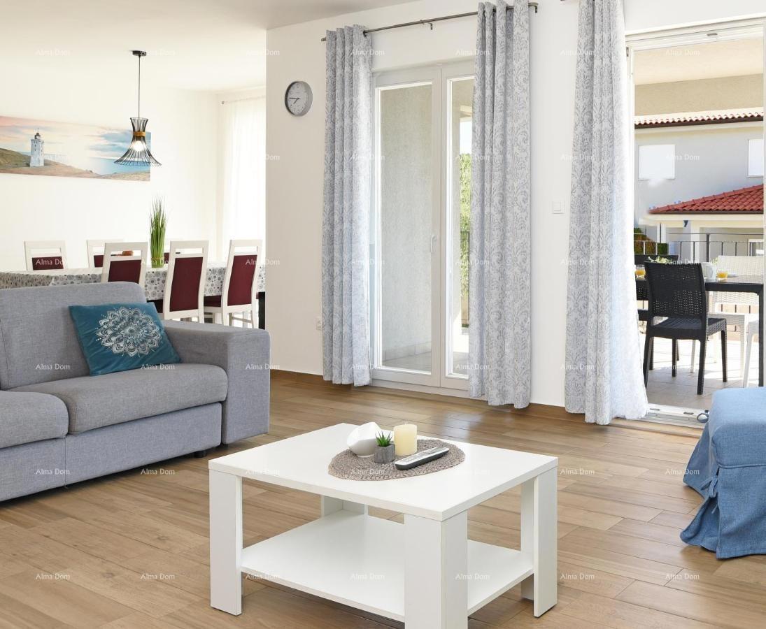 Raša – Villa con piscina privata e giardino