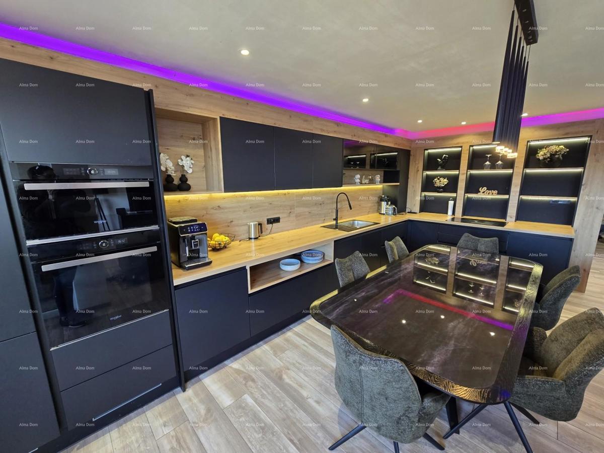 Pula. Stoja. A pochi minuti dal mare. Nuova costruzione di lusso! Appartamento con vista mare!