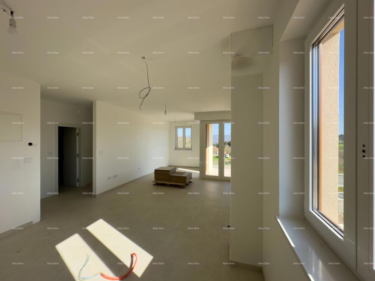 Vendiamo un appartamento con un grande giardino a Barban.