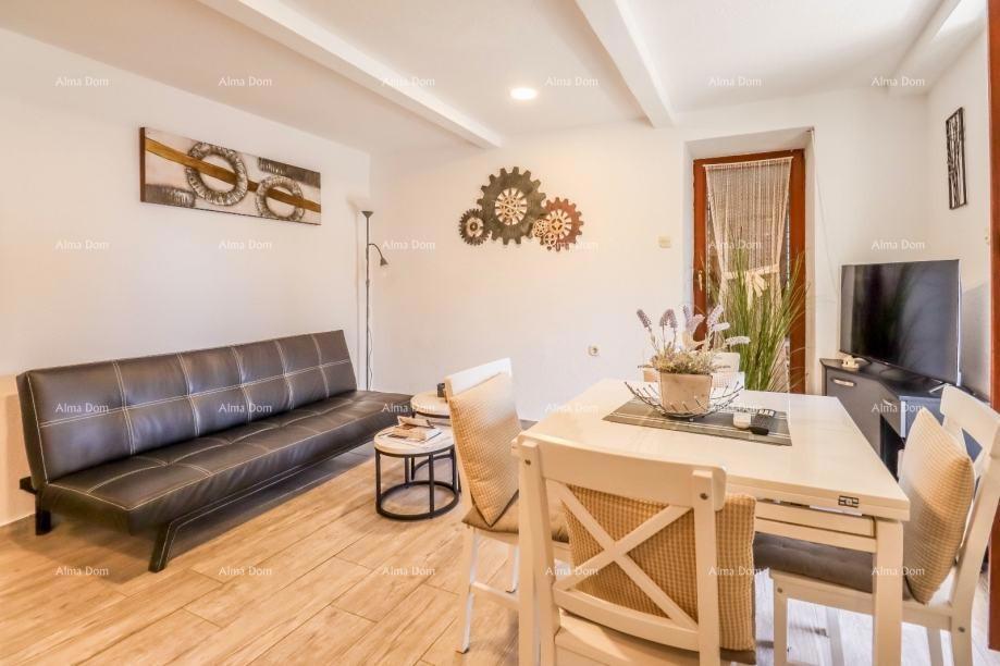 Bell'appartamento a Rovigno – 55 m², su due piani, con vista sulla città vecchia