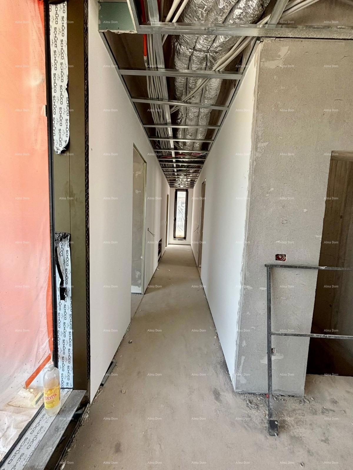 Villa moderna in vendita a Rovigno