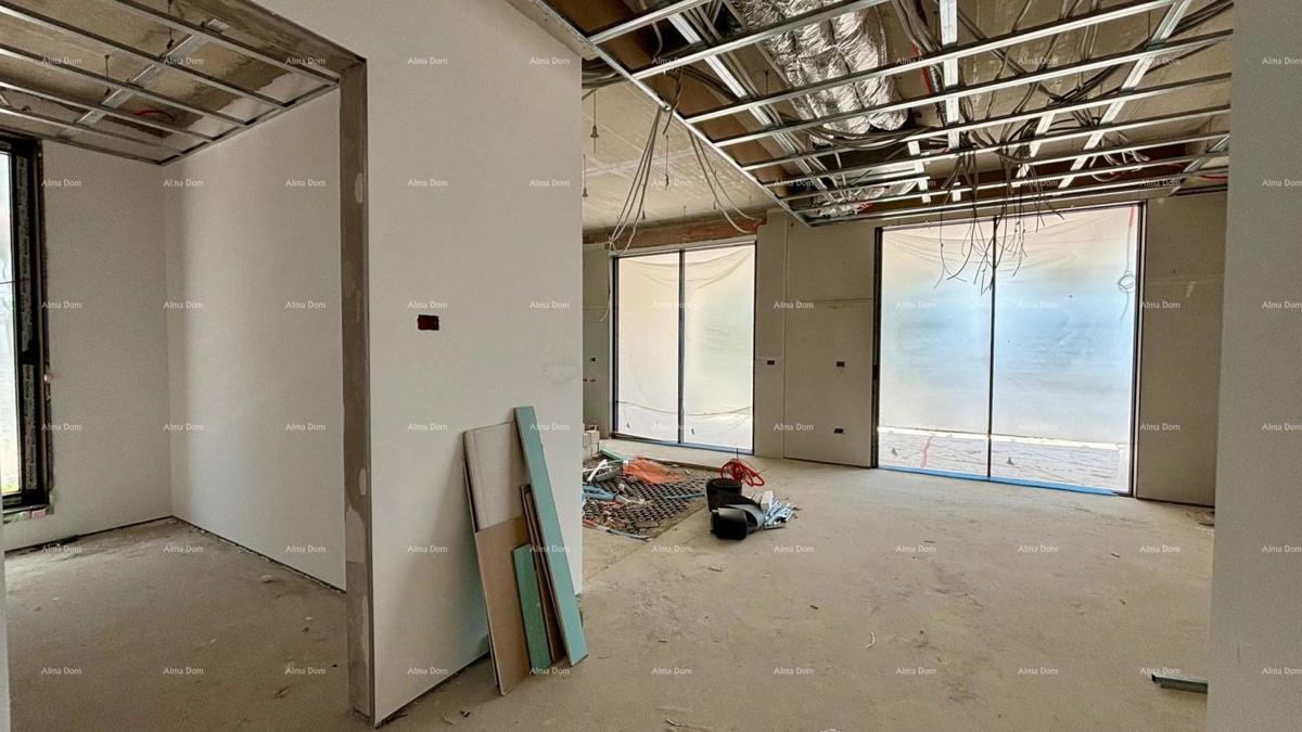 Villa moderna in vendita a Rovigno