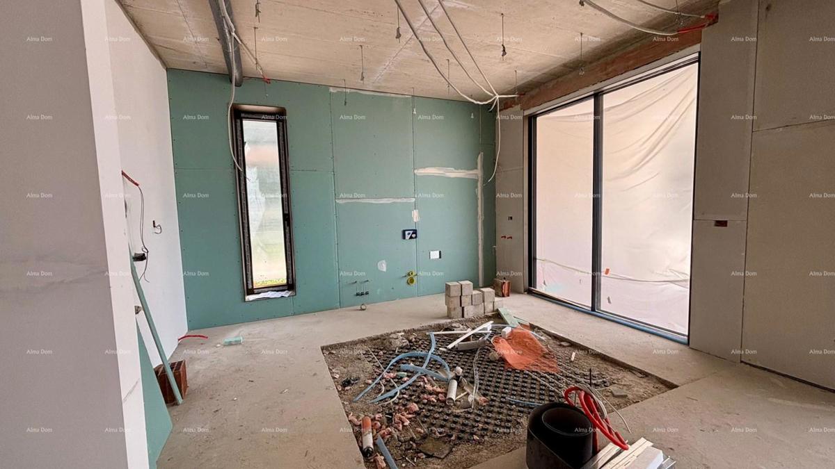 Villa moderna in vendita a Rovigno