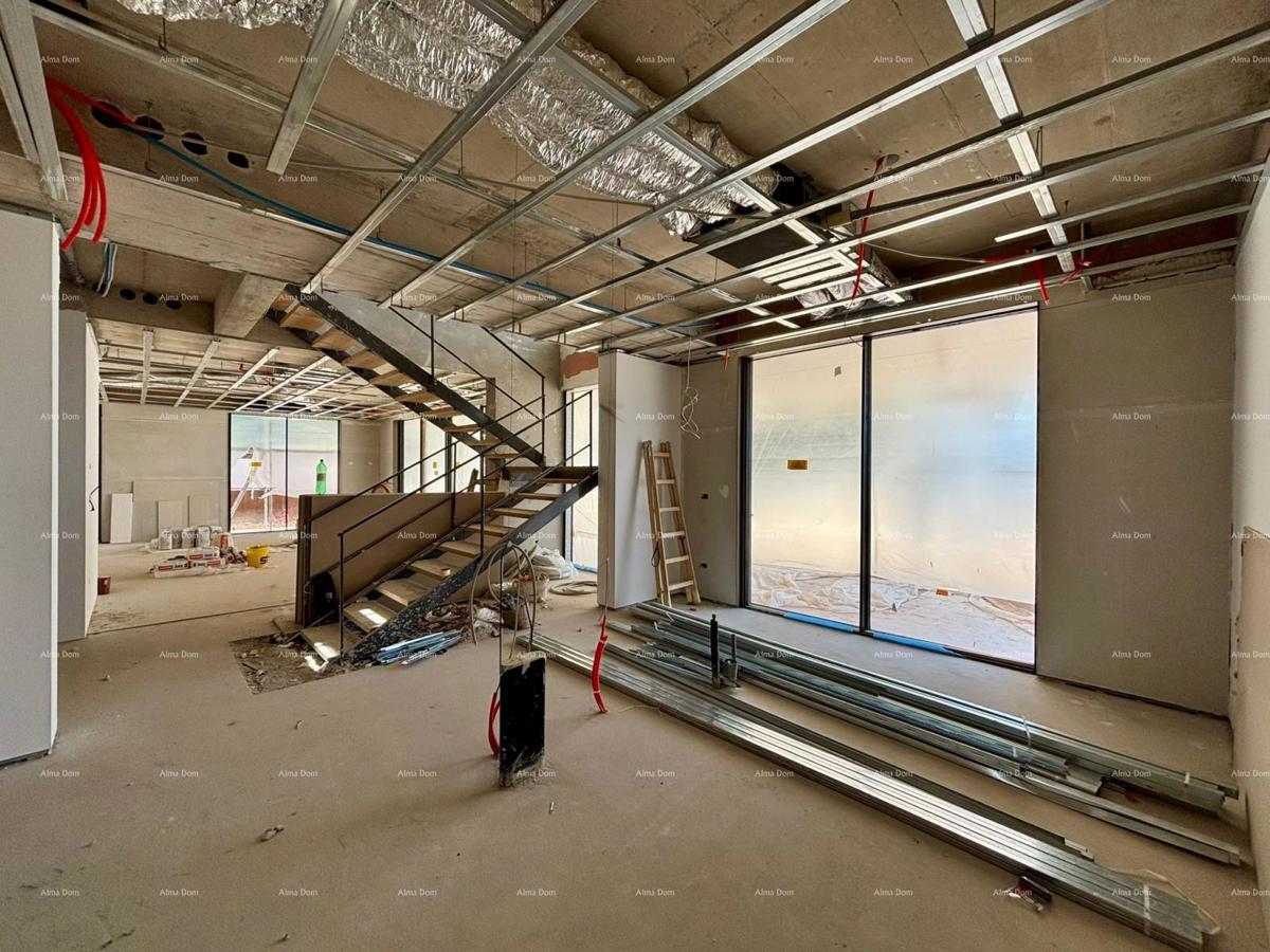 Villa moderna in vendita a Rovigno