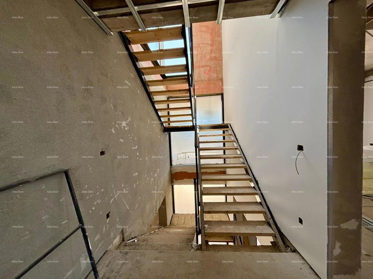 Villa moderna in vendita a Rovigno