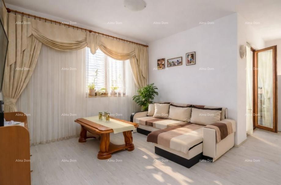 Rovigno – immobile con due appartamenti con vista mare e posto auto