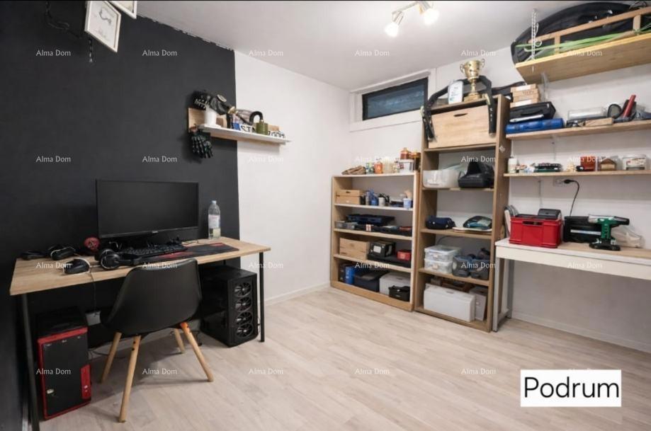 Rovigno – immobile con due appartamenti con vista mare e posto auto