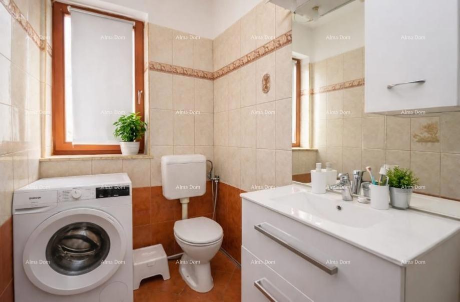 Rovigno – immobile con due appartamenti con vista mare e posto auto