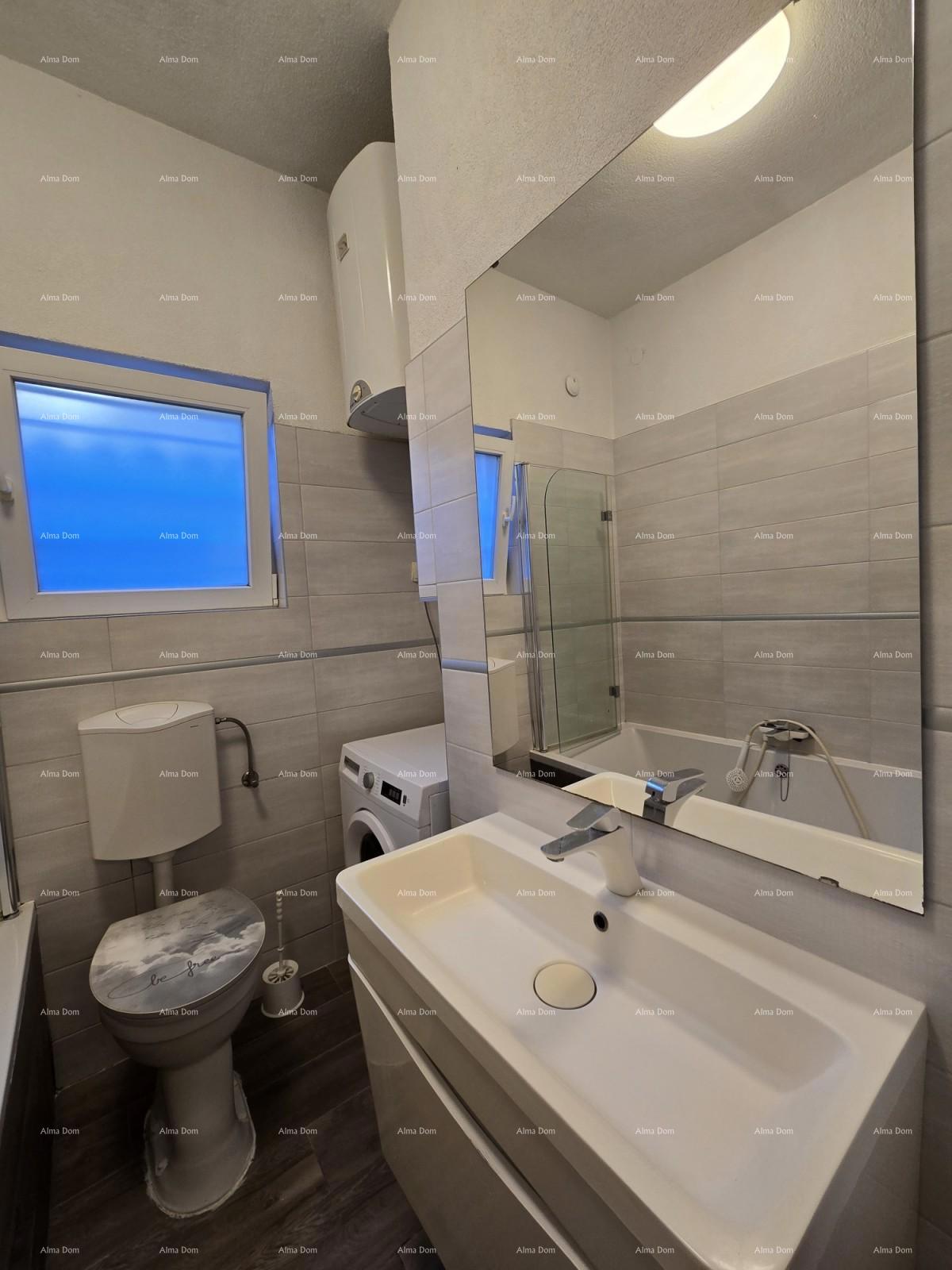 Riservato: Incantevole appartamento a Pola - ideale per single o coppie, vicino al centro città e alla spiaggia.