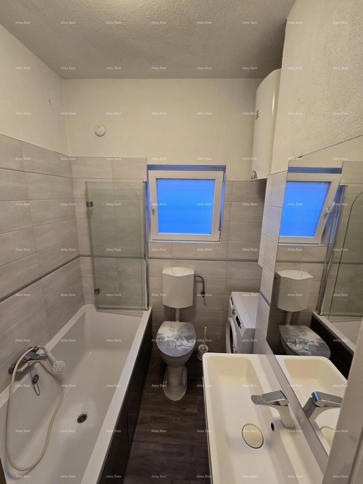 Riservato: Incantevole appartamento a Pola - ideale per single o coppie, vicino al centro città e alla spiaggia.