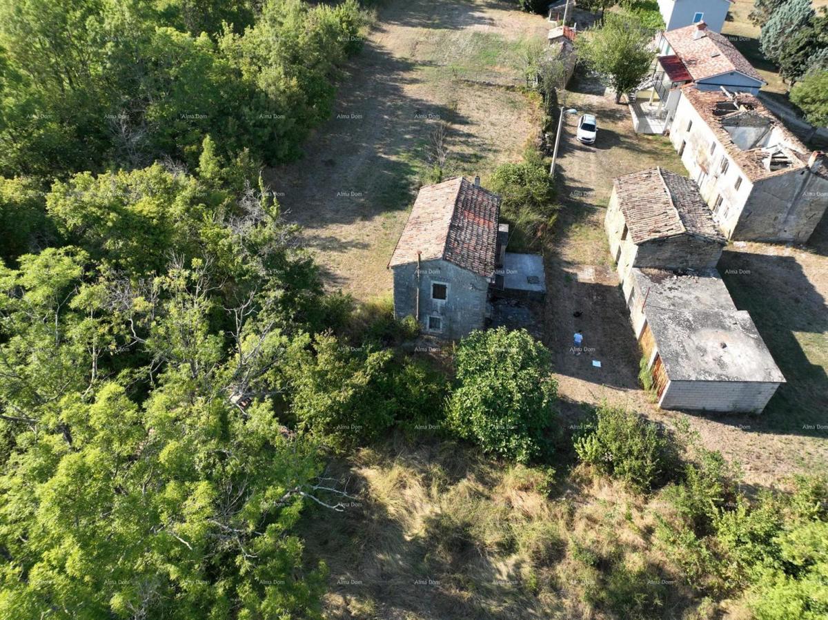 Kršan – in vendita vecchia casa in pietra