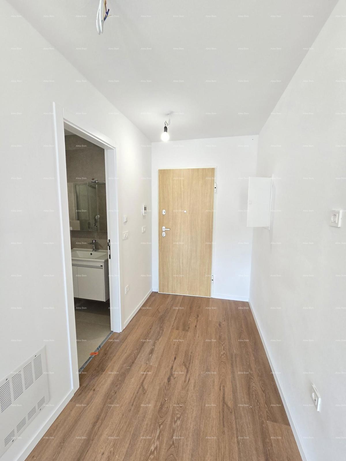 Nuova costruzione! Medulin! Vendita. Due nuovi edifici, 200 metri dal mare. Vicinanza diretta all'hotel Medulin.