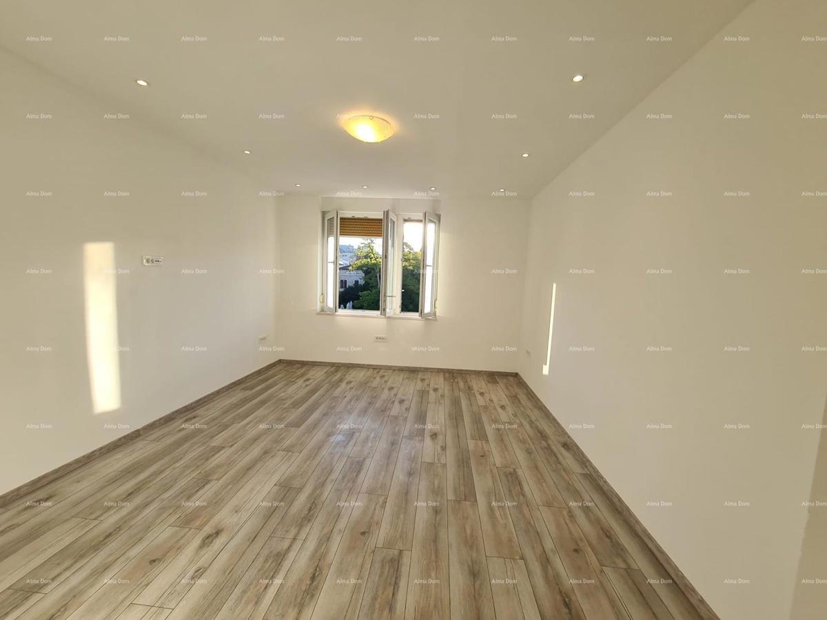 Pula – appartamento bilocale ristrutturato in centro, 72,83 m²