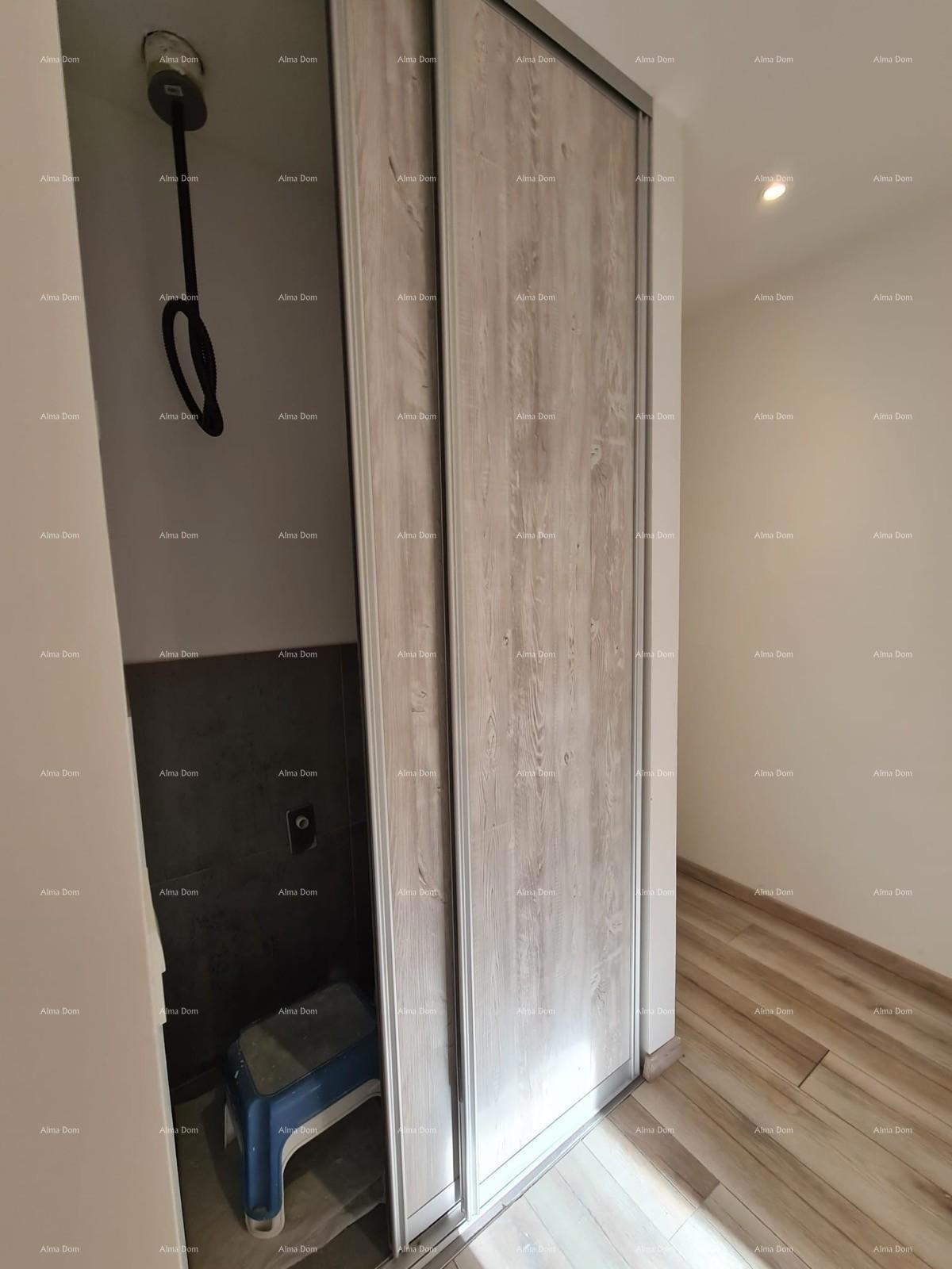 Pula – appartamento bilocale ristrutturato in centro, 72,83 m²