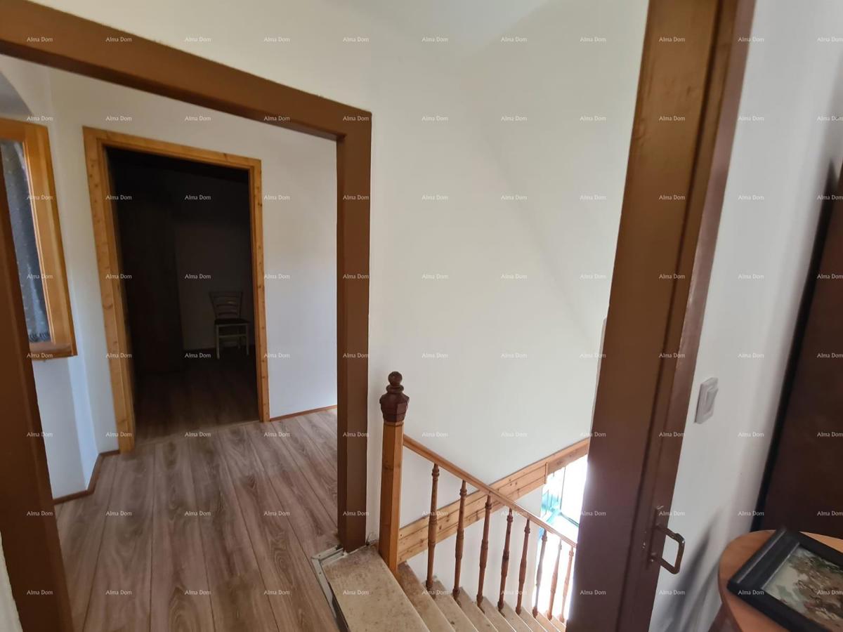 Vendita - Bellissima casa ristrutturata in Istria, nel centro di Marčana!