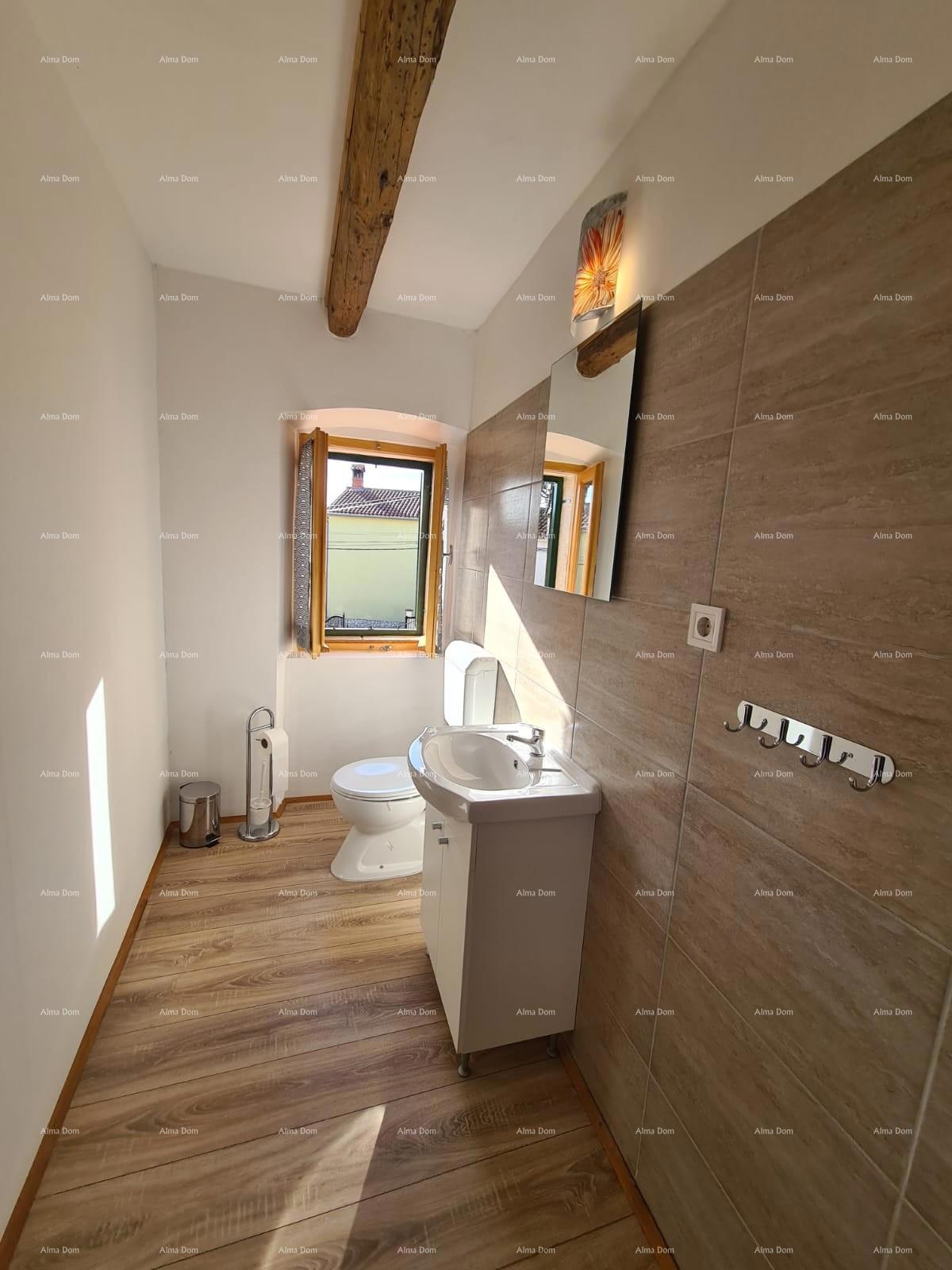 Vendita - Bellissima casa ristrutturata in Istria, nel centro di Marčana!